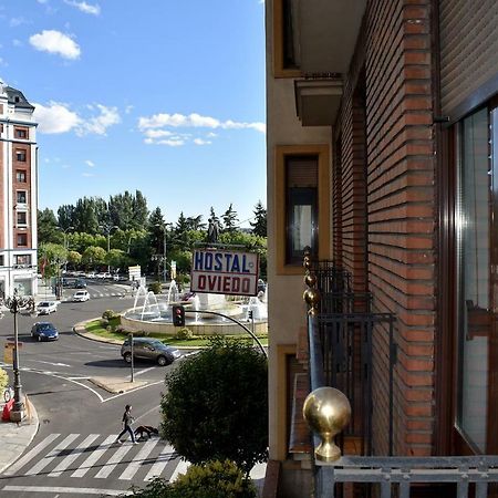 Hotel Hostal Oviedo León Exteriér fotografie