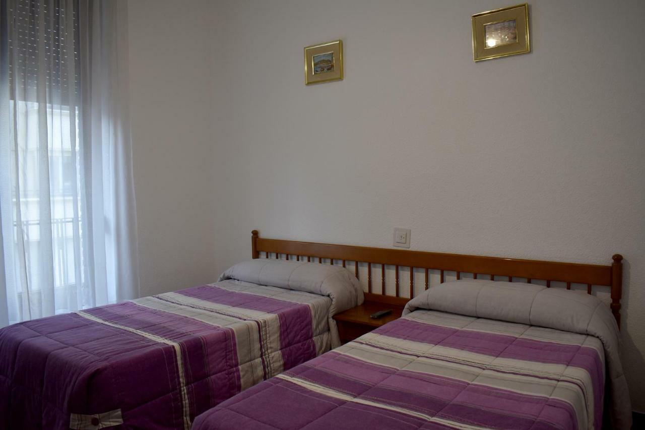 Hotel Hostal Oviedo León Exteriér fotografie