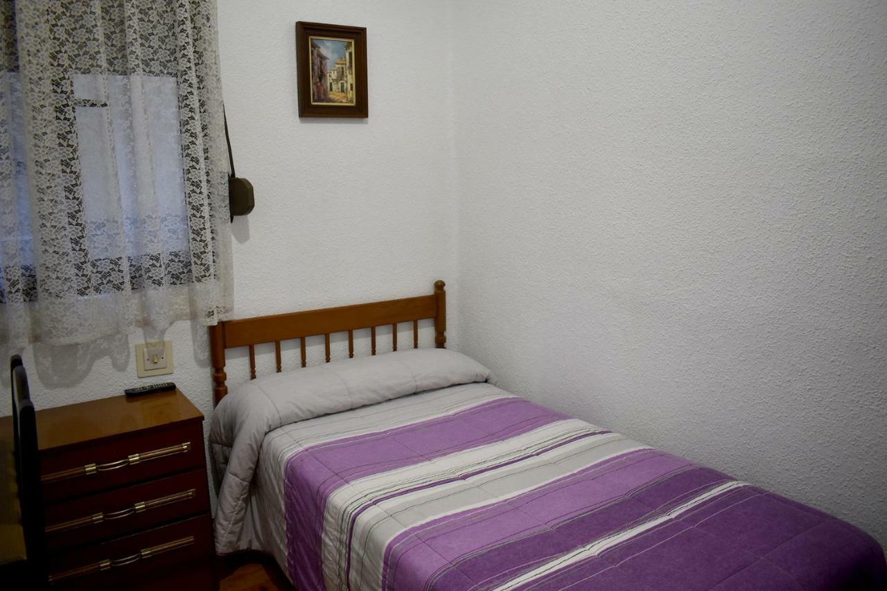 Hotel Hostal Oviedo León Exteriér fotografie