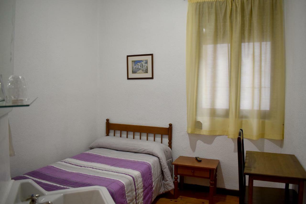 Hotel Hostal Oviedo León Exteriér fotografie