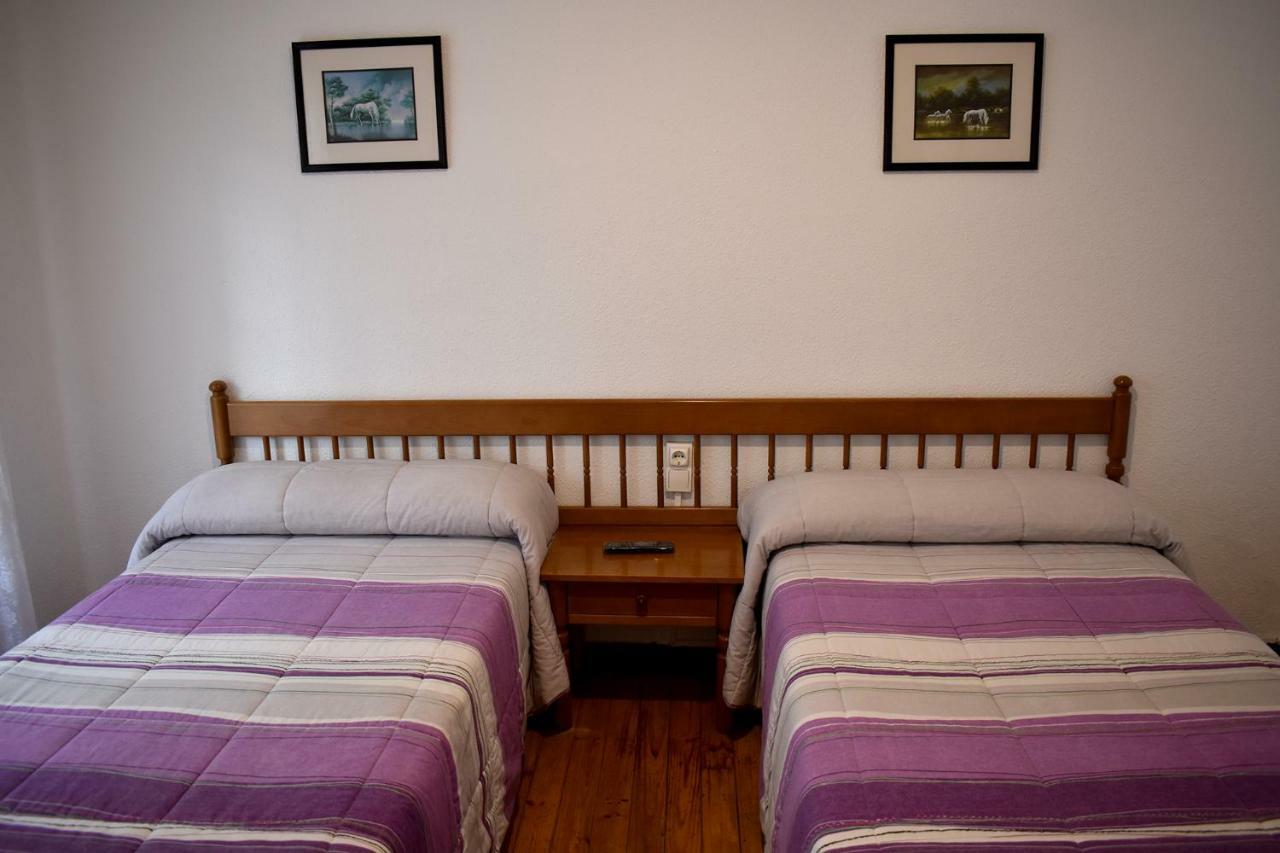 Hotel Hostal Oviedo León Exteriér fotografie